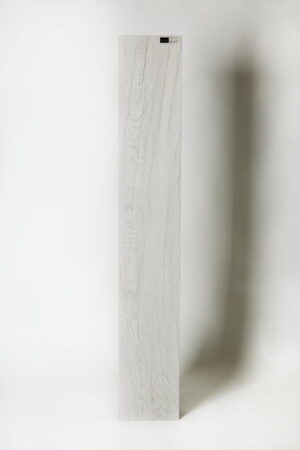 Hiszpańska płytka drewnopodobna - biała w formacie 24x151cm.