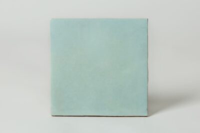 Błękitne kafelki - EQUIPE Artisan Aqua 13,2x13,2 cm. Kafelki ceramiczne na ścianę w kolorze morskim do łazienki, kuchni.