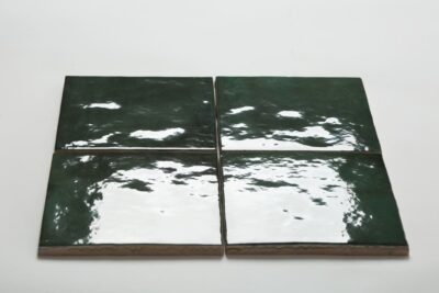 Equipe płytki zielone - Artisan Moss Green 13,2x13,2 cm. Hiszpańskie, małe, kwadratowe płytki w połysku do łazienki i kuchni.