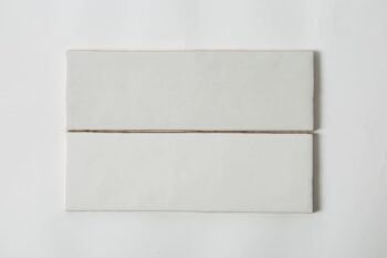 Płytki białe połysk - Equipe Artisan White 6,5x20 cm. Hiszpańskie kafelki ceramiczne Artisan w kolorze białym do łazienki i kuchni.