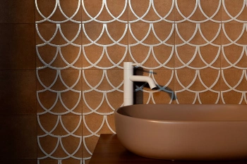 Ciepła łazienka z prysznicem - Inspiracje, aranżacje