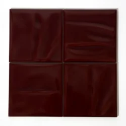 Bordowe kafelki ścienne 3d - Cerasarda Porto Rotondo Borgogna 15x15 cm. Płytki kwadratowe z błyszczącą powierzchnią.