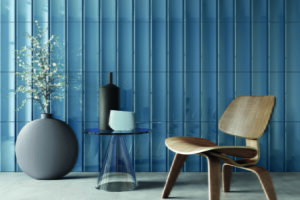 Płytki dekoracyjne błękitne na ścianę do salonu, Peronda Harmony BOW AZURE 15X45cm. Płytki ozdobne przypominające dachówki z charakterystycznym wygięciem i błyszczącą powierzchnią.
