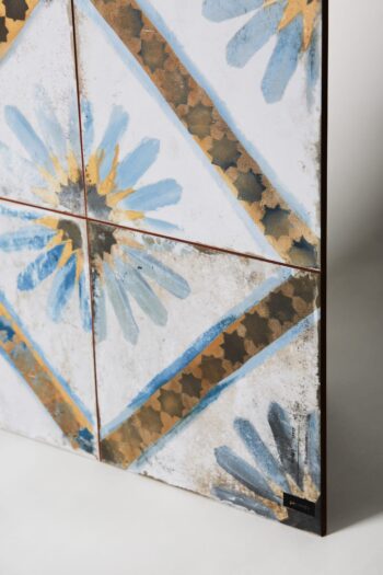 Płytki w stylu marokańskim - Peronda Fs Marrakech Blue 45x45 cm. Kwadratowe kafle na podłogę ze wzorem roślinnym i sztucznymi fugami. Płytki z powierzchnią starzoną w macie.