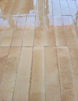 Włoskie płytkie beżowe, kremowe - Marazzi Lume Pink lx MA9Q. Błyszczące kafelki - retro na ścianę do kuchni, łazienki.