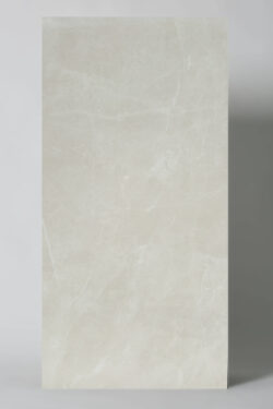 Płytki beżowe z połyskiem Prissmacer Sun Sand Pulido 60x120