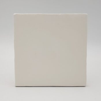 Białe, kwadratowe kafelki - Peronda Harmony TANGER PLAIN 12,3x12,3cm. Kafelki z matową, nieregularną powierzchnią na podłogę i ścianę.
