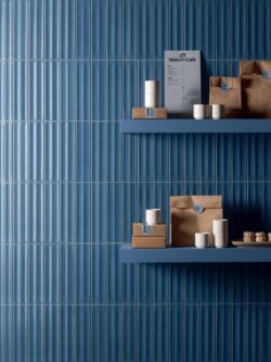 Kafelki trójwymiarowe 3d na ścianę niebieskie w połysku Marca Corona Miniature Rima Indigo 6X24