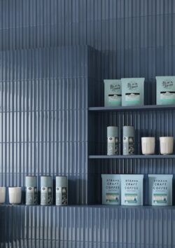 Kafelki cegiełki 3d na ścianę niebieskie w połysku Marca Corona Miniature Rima Indigo 6X24