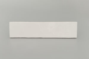 Biała, błyszcząca płytka cegiełka Absolut Universal White 7,5x30