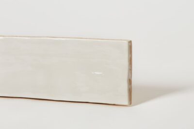 Glazura cegiełka biała z błyszczącą powierzchnią i efektem rzemieślniczym - Peronda Harmony RIAD WHITE 6.5x20cm. Płytki ścienne do kuchni, łazienki.
