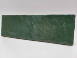 Płytka cegiełka zielona - Peronda RIAD GREEN 6,5x20 cm. Oryginalna płytka ceramiczna, przypominająca ręcznie wykonaną ceramikę ścienną.