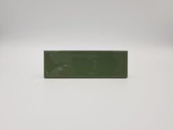 Zielone kafelki, połysk - Peronda Harmony Glint Green 5x15cm. Małe, błyszczące płytki cegiełki na ścianę.