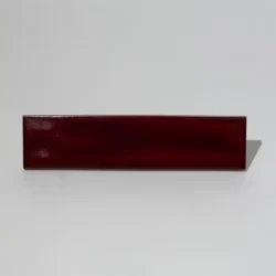 Bordowe kafelki cegiełki CERASARDA Porto Rotondo Borgogna 6x25cm. Płytki z błyszczącą powierzchnią do łazienki lub kuchni.