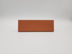 Ceglane kafelki, mat - Peronda Harmony Glint Clay Matt 5x15cm. Małe, hiszpańskie płytki ceramiczne na podłogę i ścianę z nierówną powierzchnią w kolorze cegły.