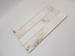 Kafelki białe, cegiełki, ścienne, rdza - Natucer Cool White 5x30 cm. Płytki ceramiczne, cegiełki z satynową powierzchnią.