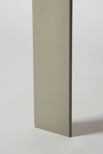 Kafelki szarozielone - EQUIPE Stromboli evergreen 9,2×36,8 cm. Płytki w małym formacie cegiełki na podłogę lub ścianę z wykończeniem matowym.