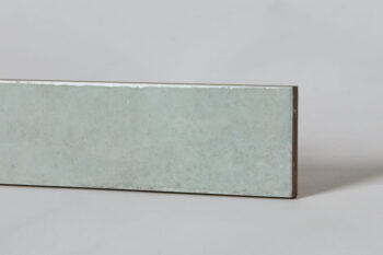 Płytka miętowa - Equipe Tribeca Seaglass Mint 6 x 24,6 cm. Produkt do stosowania na ścianie w łazience lub kuchni.
