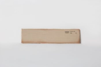 Płytki szarobeżowe - Harmony California Taupe 7,5x30 cm. Ścienne płytki z błyszczącą powierzchnią, lekko pofalowaną