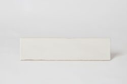 Płytki ecru - Peronda Harmony Poitiers Ecru 7,5x30cm. Hiszpańskie płytki łazienkowe, kuchenne typu cegiełka na ścianę z błyszcząca, nierówną powierzchnią.