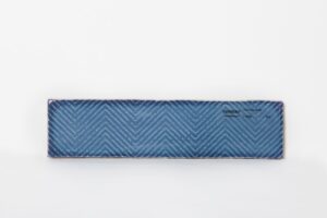 Płytki niebieskie dekoracyjne - Peronda Harmony Highland Denim. Płytki w odcieniu niebieskiego - denim w małym formacie cegiełki 7.5x30cm na ścianę. Kafelki dekor z jodełką.