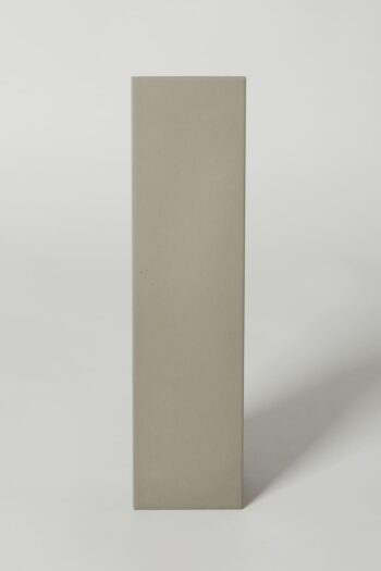 Płytki szarozielone - EQUIPE Stromboli evergreen 9,2×36,8 cm. Matowe płytki na podłogę i ścianę w podłużnym formacie cegiełki.