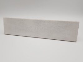 Szare płytki cegiełki - Harmony Bari Silver 6x24,6 cm. Hiszpańska, błyszcząca płytka ścienna z lekko wklęsłą, przecierana powierzchnią.