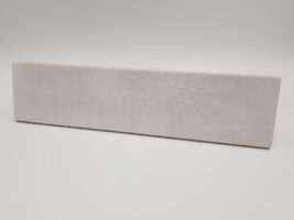 Szare płytki cegiełki - Peronda Harmony Bari Silver 6x24,6 cm. Hiszpańska, błyszcząca płytka ścienna z lekko wklęsłą, przecierana powierzchnią.