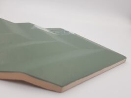 Dekoracyjne kafelki ścienne, zielone- Peronda Harmony Fold Green 15x38cm. Płytki ze strukturą kamienia w macie. Kafle 3D na ścianę.