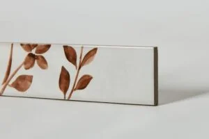 Glazura z brązowym motywem roślinnym - Harmony Aqua Brown decor 6x24,6