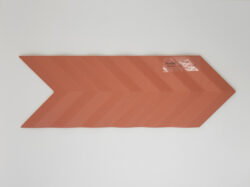 Harmony Fold Clay 15x38 - Płytka 3D w kolorze gliny