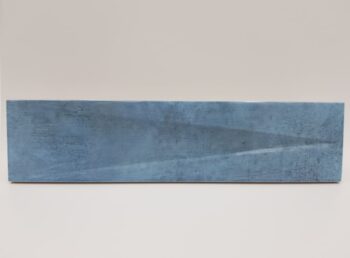 Kafelki dekoracyjne niebieskie - Peronda Harmony Bari Blue Decor 6x24,6 cm. Hiszpańskie płytki dekoracyjne na ścianę w małym formacie z błyszczącą, wklęsłą powierzchnią. Płytki łazienkowe, ścienne.