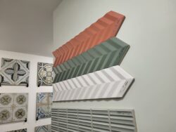 Kafle trójwymiarowe na ścianę - Peronda Harmony Fold 15x38cm. Kolekcja hiszpański dekorów 3D.