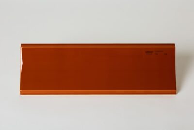 Płytki 3D na ścianę brązowe - Peronda Harmony BOW BROWN 15x45cm. Hiszpańskie płytki dekoracyjne, ścienne w łukowatym kształcie dachówki z błyszczącą powierzchnią. Zastosowanie: łazienka, salon, kuchnia.