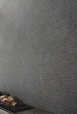 Płytki strukturalne, szare - Impronta Limestone Dark Riga 60x120 rett. Kafle dekoracyjne na ścianę z ryflami trójwymiarowymi.