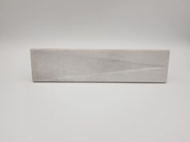 Szary dekor płytki - Harmony BARI SILVER DECOR 6x24,6 cm. Dekor w małym, podłużnym formacie cegiełki z połyskującą powierzchnią 3D.
