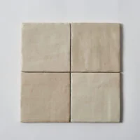 Kafelki kwadratowe do kuchni - Peronda Harmony Sahn Sand 10x10 cm Płytki ceramiczne z matową, nierówną powierzchnią na ścianę. Kafelki w różnych odcieniach koloru beżowego - piaskowego.