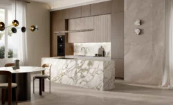 Płytka FONDOVALLE Slaten Stone Sand 3D gres kamień 3d w kuchni