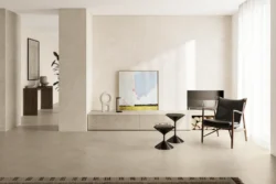 Novabell Landstone Raw White 120x120 LST 188R - Płytka gresowa jasny kamień w salonie na ścianie