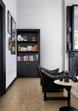 Płytka podłogowa jodełka - MARAZZI Vero rovere chevron 11×54. Salon z włoskimi gresami drewnopodobnymi typu jodełka na podłodze.