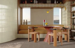 Płytki beżowe ze wzorem geometrycznym, terrazzo w salonie na ścianie - Marca Corona Terrasale ASTRO SABBIA 20x20 K252