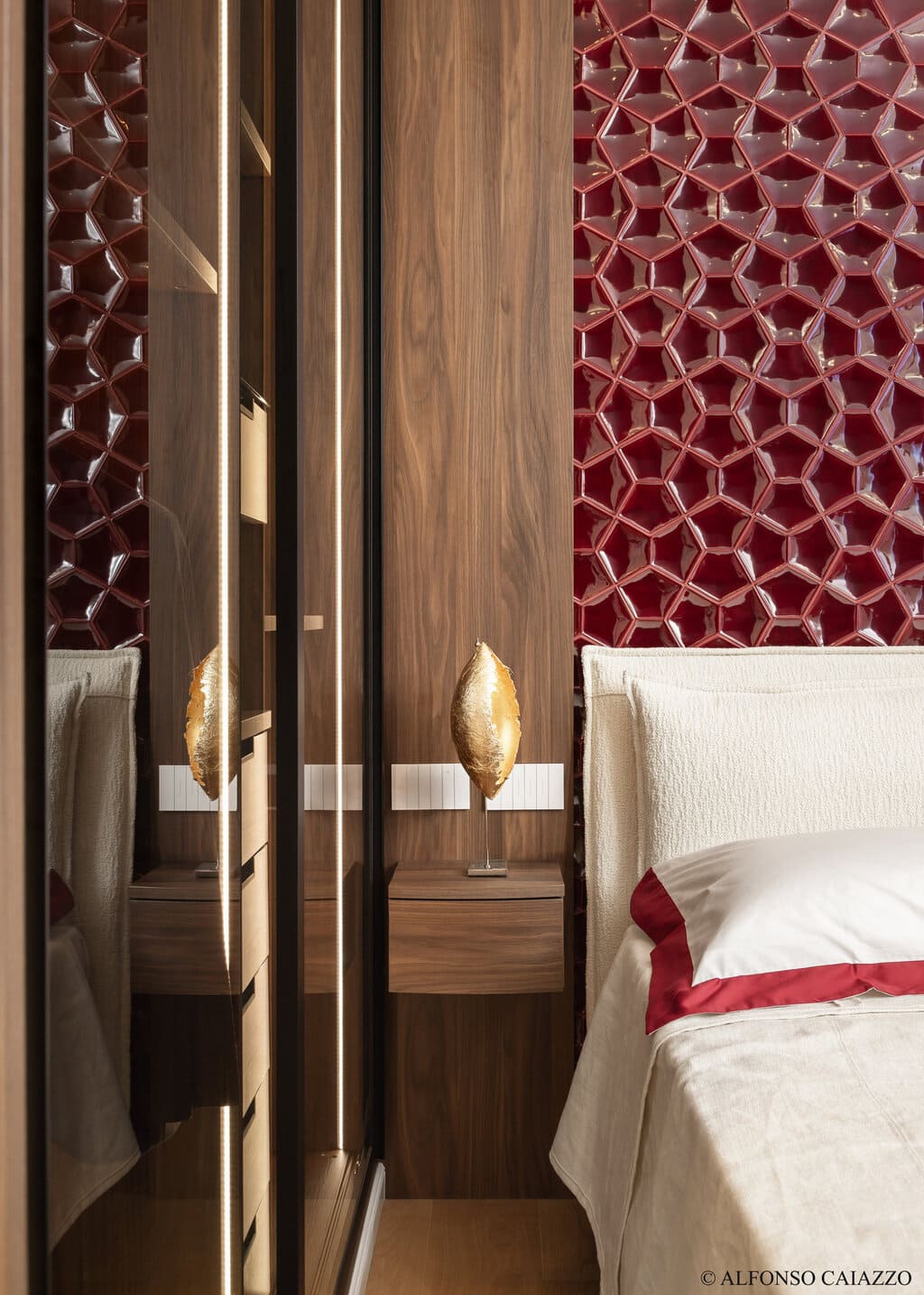 Sypialnia bordowe płytki dekory ścienne Acquario Due PAPILLON Lucida A26 13x20 Bordeaux