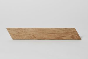 Płytki do jodełki drewnopodobne - Fapnest natural chevron 7,5x45 cm. Kafelki drewnopodobne chevron na podłogę, ścianę od włoskiego producenta Fap Ceramiche