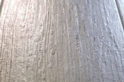 Płytki podłogowe drewnopodobne, szare, hiszpańskie z satynową powierzchnią - Absolut Keramika Dream Forest light