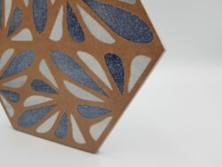 Heksagonalne płytki, kolor - Marca Corona Terracreta DIPINTO CHAMOTTE 25x21,6 cm