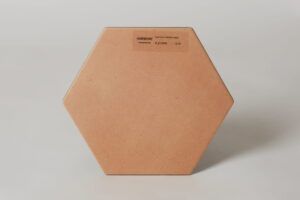 Płytki heksagonalne rustykalne - Peronda Harmony Niza Clay hex 21,5×25cm. Kafelki w kolorze gliny na podłogę i ścianę, imitujące beton.