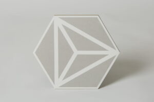 Płytki heksagonalne szare - Peronda Harmony Varadero Grey 19,8x22,8 cm. Płytki dekoracyjne sześciokątne z białym wzorem w matowym wykończeniu.