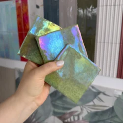 Zielone kwadratowe płytki holograficzne JOY Emerald 10x10 cm