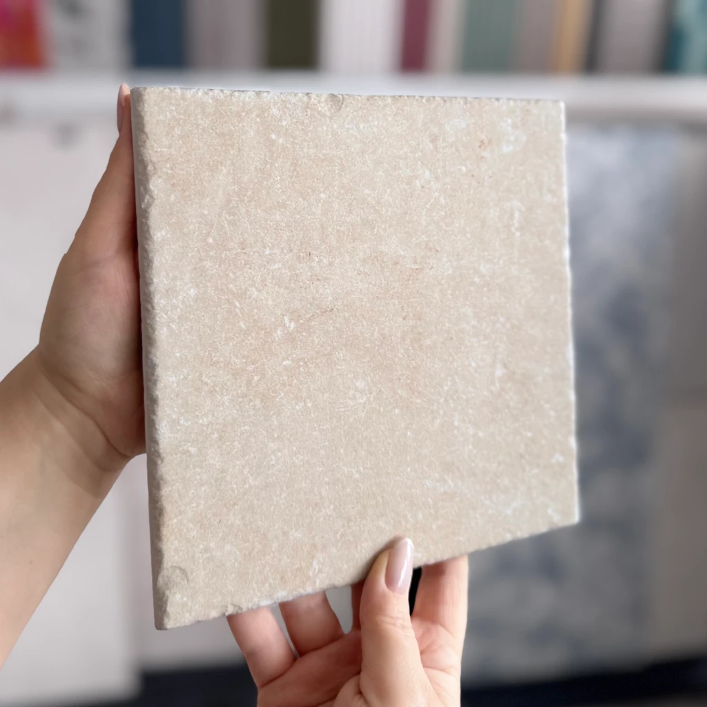 CERDOMUS Ostuni Avorio 20X20 kremowe płytki gresowe efekt kamienia rzymskie