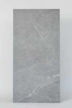 Płytki imitujące kamień szare, COLORKER Madison argent. Płytki gres w podłużnym formacie 59.5×119.2 cm na podłogę i ścianę do salon, łazienki.